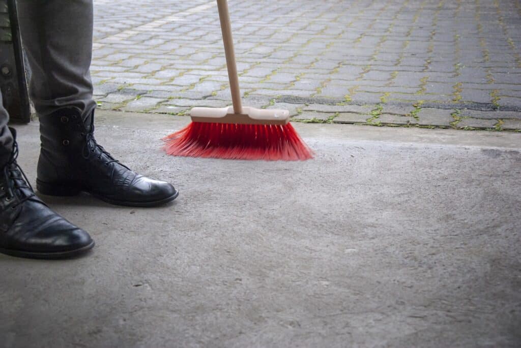 5 Tips To Clean Your Concrete Floor In San Diego